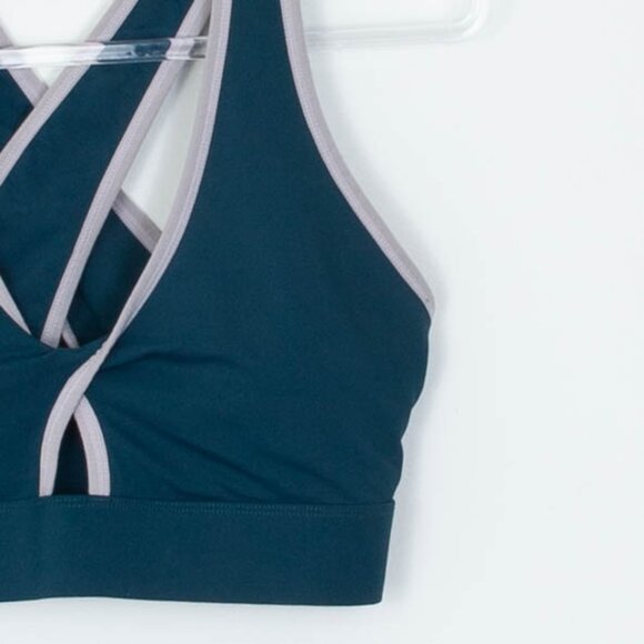 Fabletics Oasis Twist Medium Support Sports Bra in Midnight Wave - Picture 2 of 5